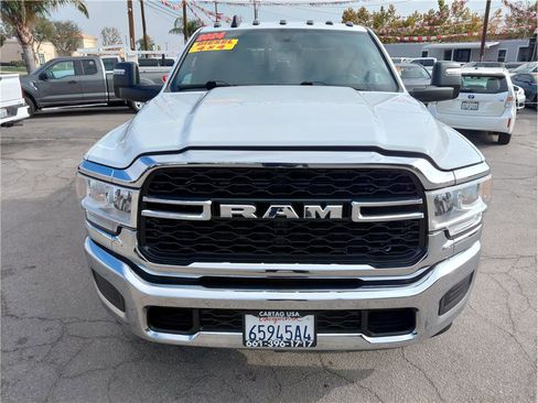 Used 2024 RAM 3500 Tradesman w/ Chrome Appearance Group image 18