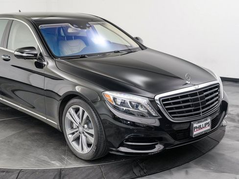 Used 2015 Mercedes-Benz S 550 Sedan image 12