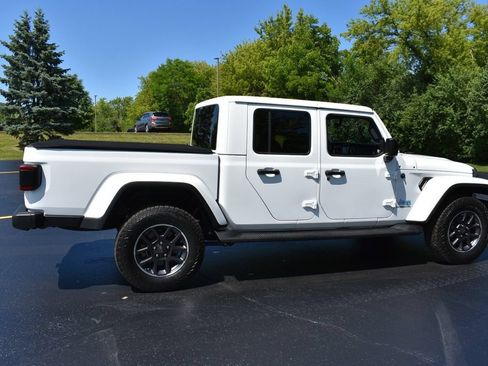 Used 2021 Jeep Gladiator Overland w/ Popular Equipment Package AWD/4WD image 4
