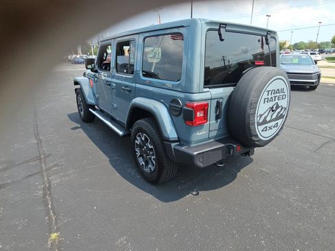 Used 2026 Jeep Wrangler Unlimited Sahara w/ Safety Group AWD/4WD image 5