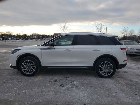 Certified 2022 Lincoln Corsair AWD w/ Equipment Group 101A image 4