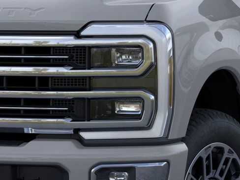 New 2026 Ford F250 Platinum w/ Platinum Plus Package AWD/4WD image 18