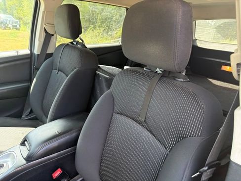 Used 2018 Dodge Journey SE w/ Popular Equipment Group FWD image 10