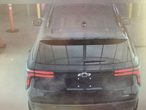 Used 2023 BMW X7 M60i w/ Executive Package image 35