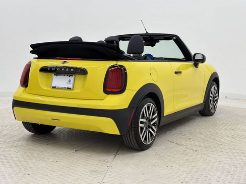Used 2025 MINI Cooper S FWD image 9
