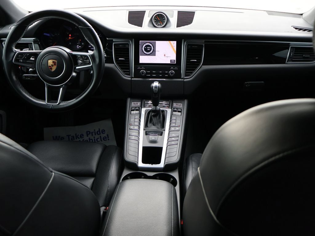 Used 2018 Porsche Macan AWD/4WD image 14