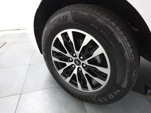 Used 2025 Ford Expedition Max Platinum image 31