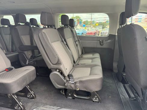 Used 2022 Ford Transit 350 XLT image 10