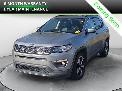 Used 2017 Jeep Compass Latitude w/ Popular Equipment Group FWD image 1