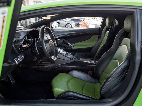 Used 2013 Lamborghini Aventador LP 700-4 image 14