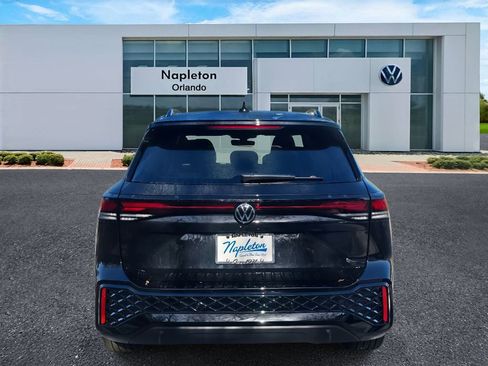 New 2026 Volkswagen Tiguan SE R-Line FWD image 3