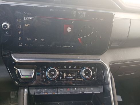 Used 2024 GMC Sierra 1500 Denali image 14