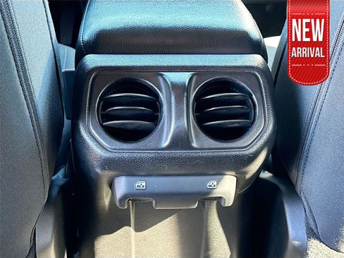 Used 2018 Jeep Wrangler Unlimited Sport S image 26