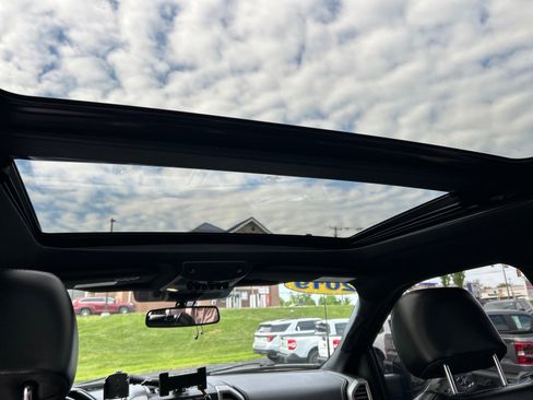Used 2019 Ford F150 Raptor w/ Equipment Group 802A Luxury AWD/4WD image 4