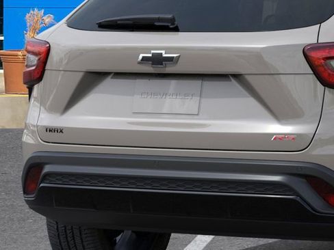 New 2026 Chevrolet Trax RS w/ Driver Confidence Package image 14