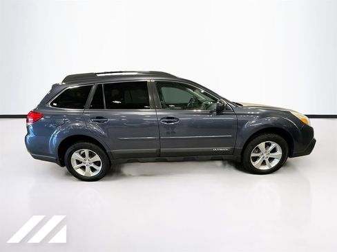 Used 2014 Subaru Outback 2.5i Limited w/ Moonroof Package AWD/4WD image 4