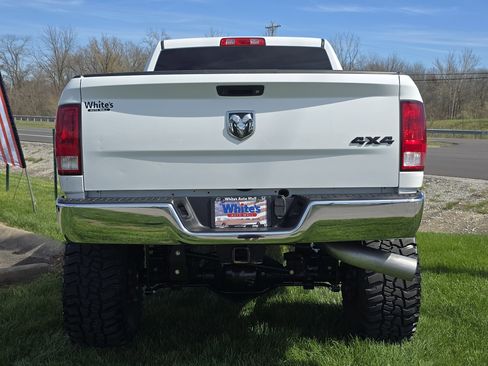 Used 2018 RAM 2500 Tradesman w/ Chrome Appearance Group image 7