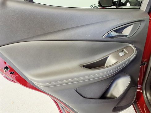 Used 2024 Buick Encore GX Avenir image 10