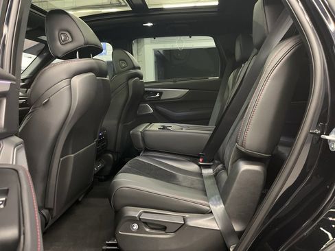 Used 2025 Acura MDX A-Spec image 35