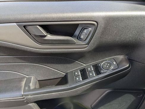Certified 2025 Ford Escape Active AWD/4WD image 14