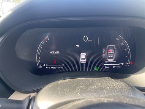 Certified 2025 Acura TLX w/ Technology Package image 14