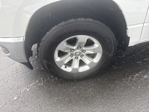 Used 2024 RAM 1500 Laramie image 11