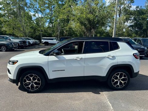 Used 2026 Jeep Compass Limited AWD/4WD image 2