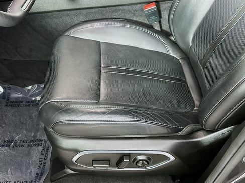 Certified 2022 Jeep Wagoneer Series I AWD/4WD image 30