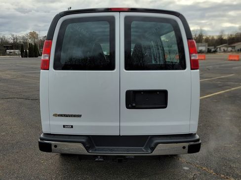 New 2025 Chevrolet Express 2500 Work Van w/ Driver Convenience Package image 10