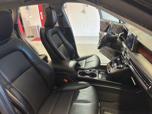Used 2021 Lincoln Corsair Reserve AWD/4WD image 23
