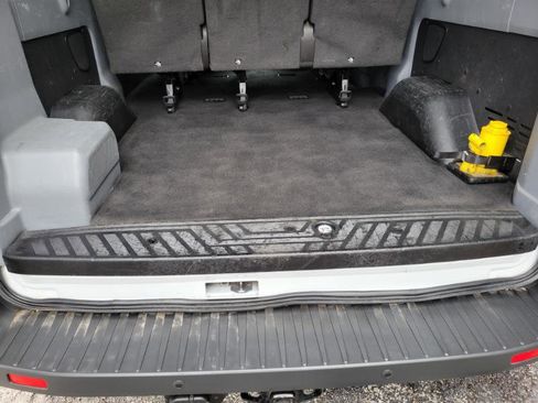 Used 2016 Ford Transit 150 XLT image 34