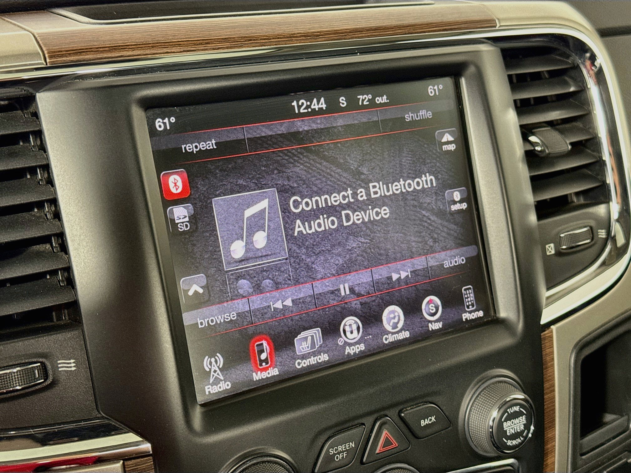Used 2014 RAM 1500 Laramie w/ Convenience Group AWD/4WD image 15