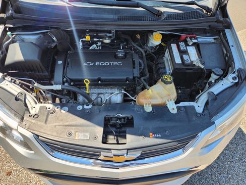 Used 2018 Chevrolet Sonic LS FWD image 15