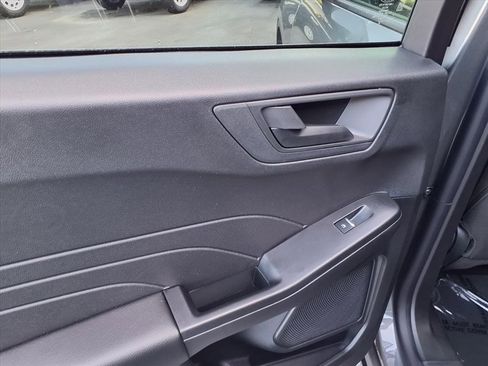 New 2025 Ford Escape Active image 8