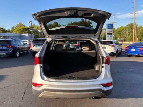 Used 2018 Hyundai Santa Fe Sport w/ 2.4L Value Package 02 FWD image 11