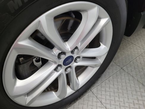 Used 2019 Ford Edge SEL w/ Equipment Group 201A image 31