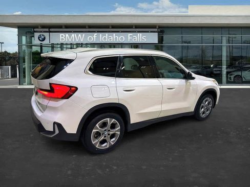 Used 2023 BMW X1 xDrive28i AWD/4WD image 7