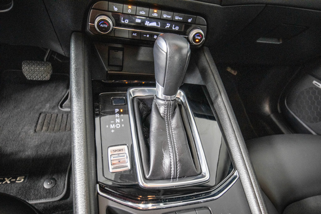 Used 2020 MAZDA CX-5 Touring FWD image 26