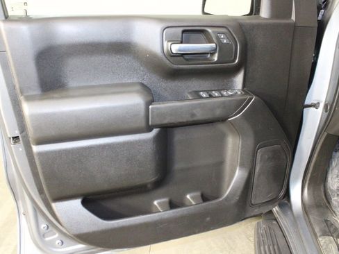 Used 2022 Chevrolet Silverado 1500 Custom w/ Safety Confidence Package image 14