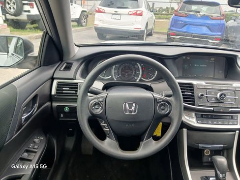 Used 2015 Honda Accord LX image 24
