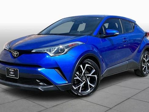 Used 2019 Toyota C-HR XLE image 35