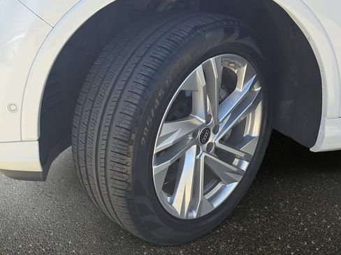 Used 2023 Audi Q7 3.0T Premium Plus AWD/4WD image 37