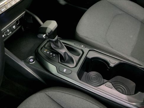 Certified 2025 Kia K4 FWD image 17