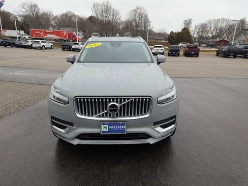 Used 2024 Volvo XC90 B6 Plus image 9