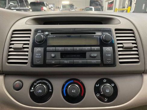 Used 2003 Toyota Camry LE image 19