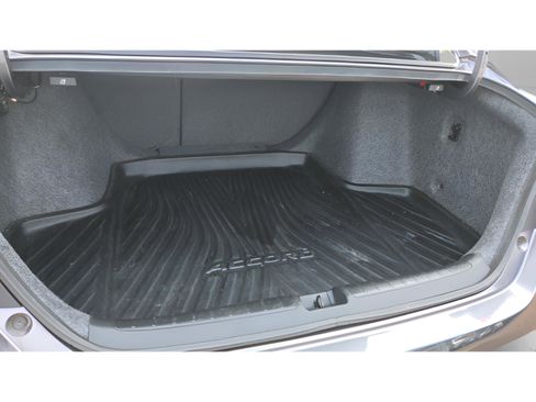 Certified 2018 Honda Accord Sport image 18