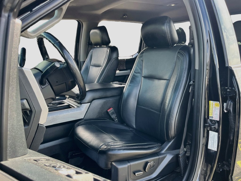 Used 2018 Ford F250 Lariat w/ Lariat Value Package AWD/4WD image 21