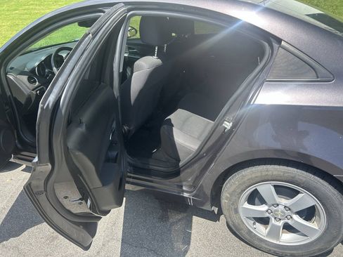 Used 2015 Chevrolet Cruze LT FWD image 6