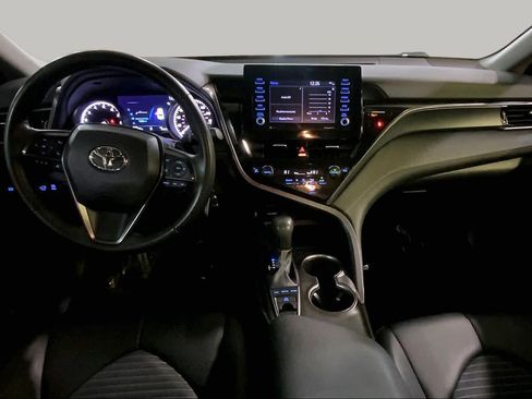 Used 2023 Toyota Camry SE AWD/4WD image 16