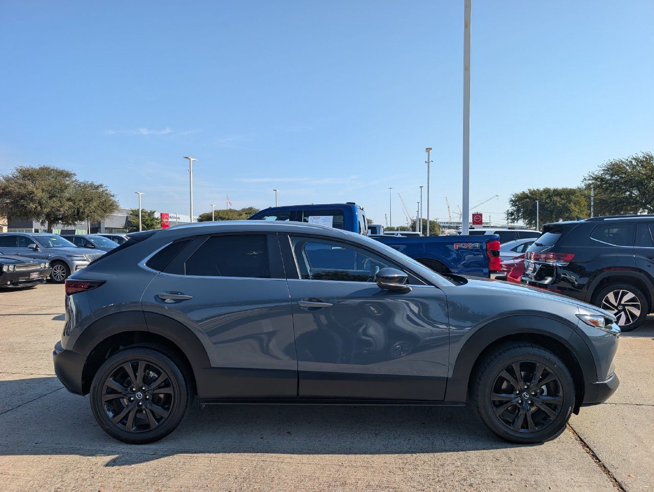 Used 2024 MAZDA CX-30 AWD 2.5 S w/ Preferred Package image 3